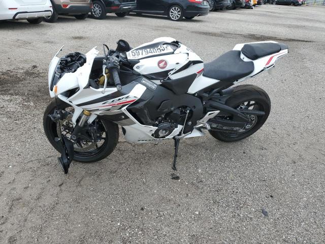 HONDA CBR1000 RR 2025 white  gas JH2SC7715SK800282 photo #4