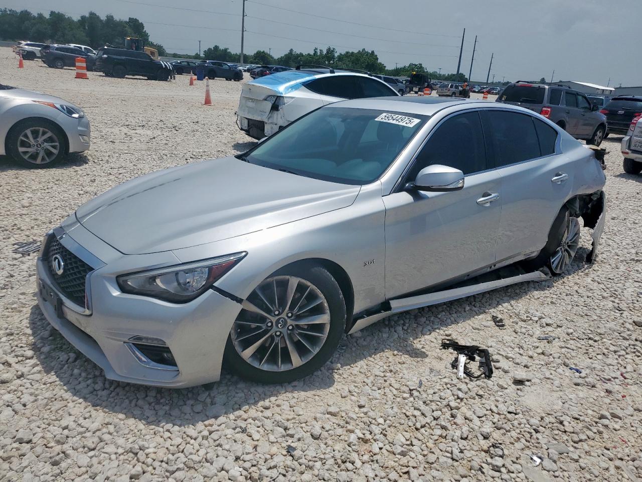 INFINITI Q50 LUXE