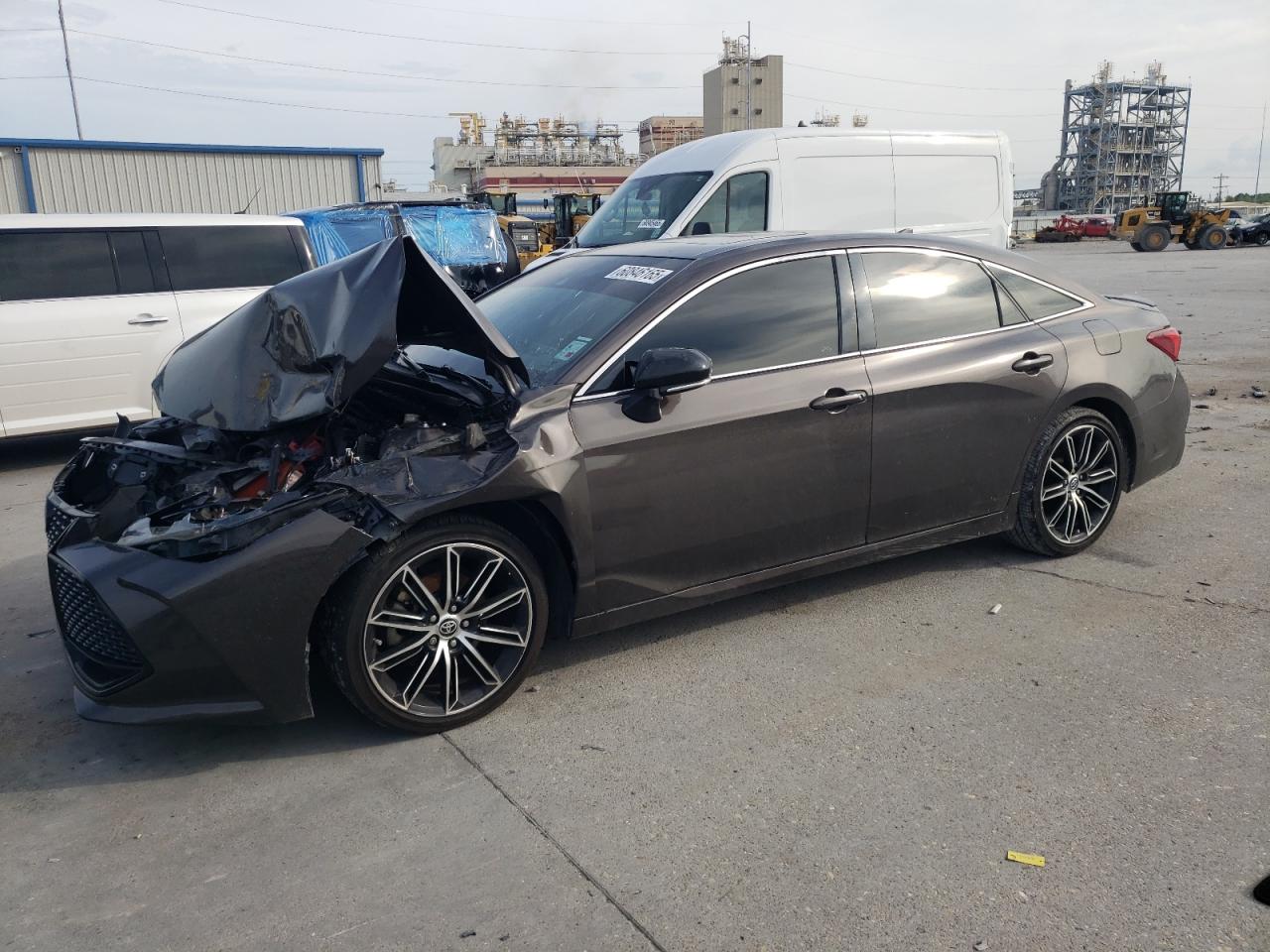 TOYOTA AVALON XLE