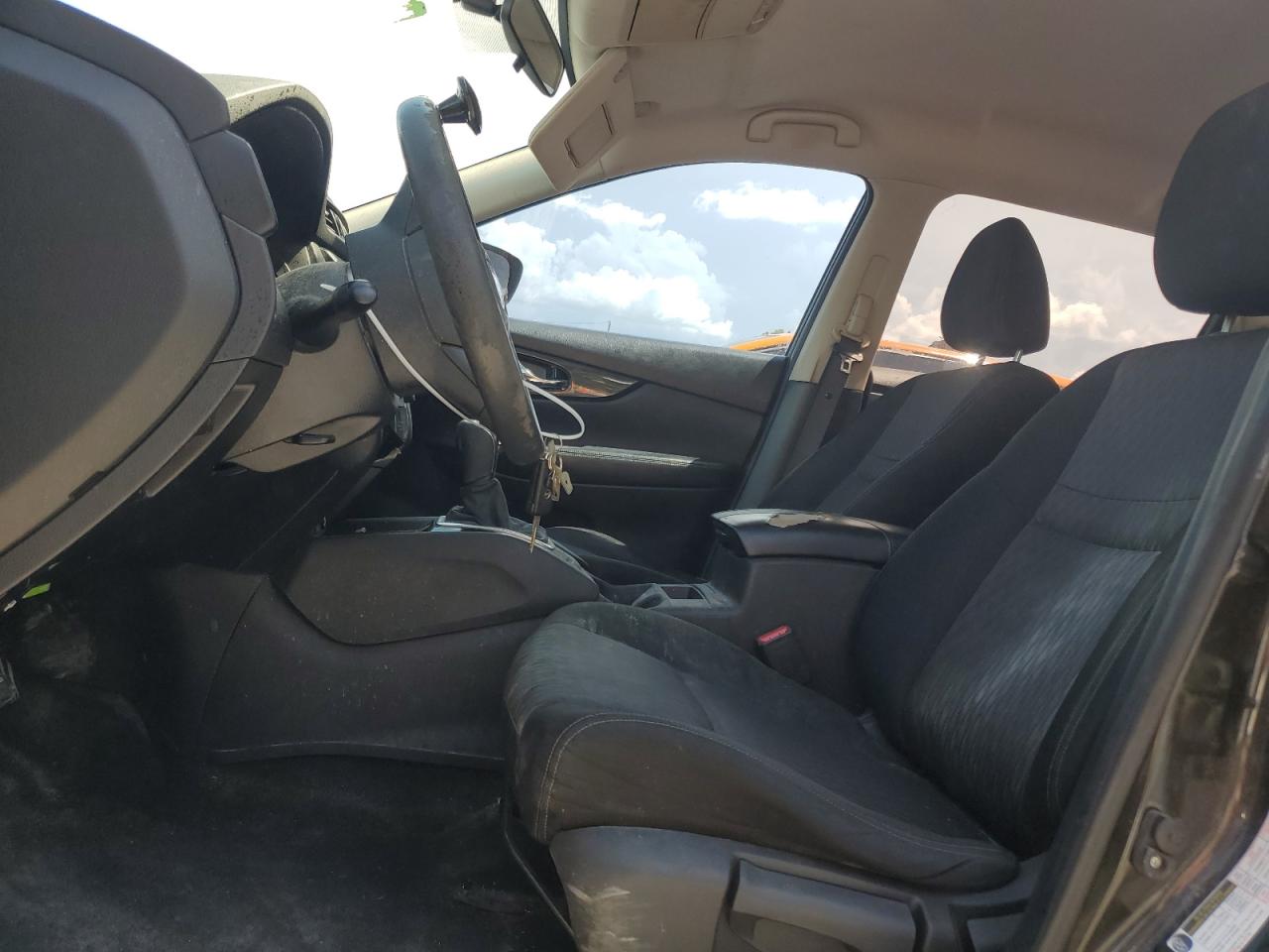 Nissan Rogue s 2017