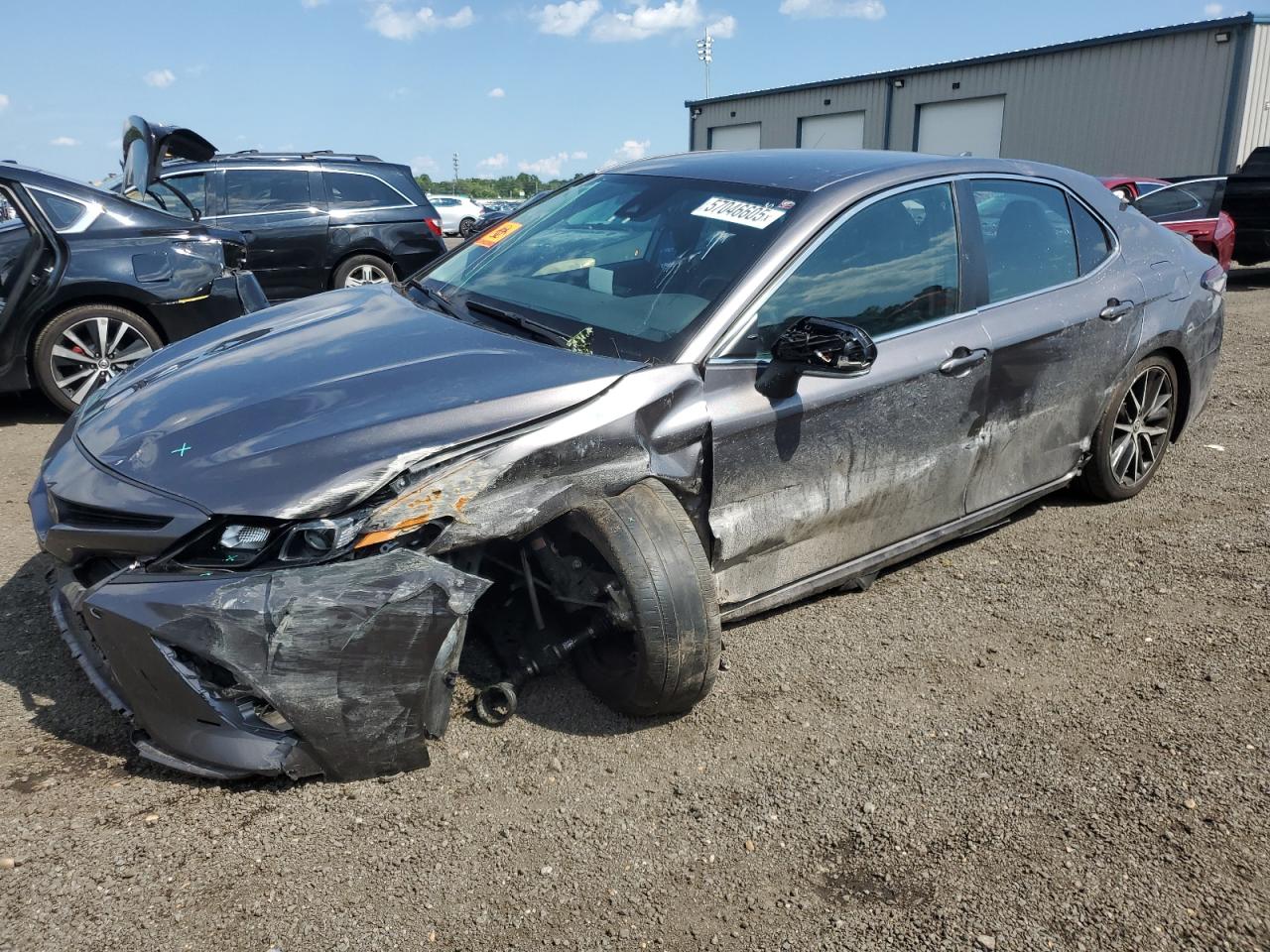 TOYOTA CAMRY SE