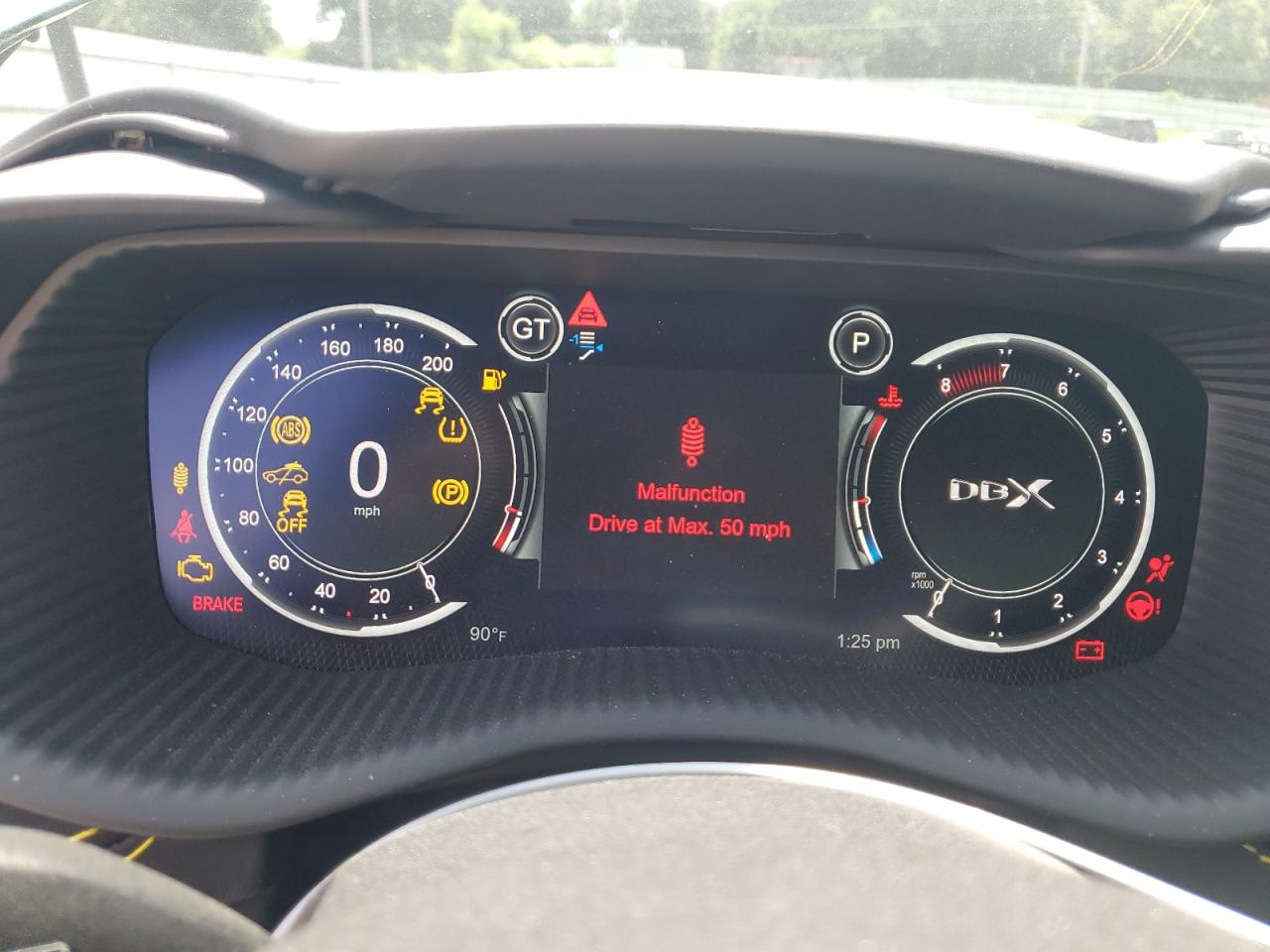 ASTON MARTIN DBX 707