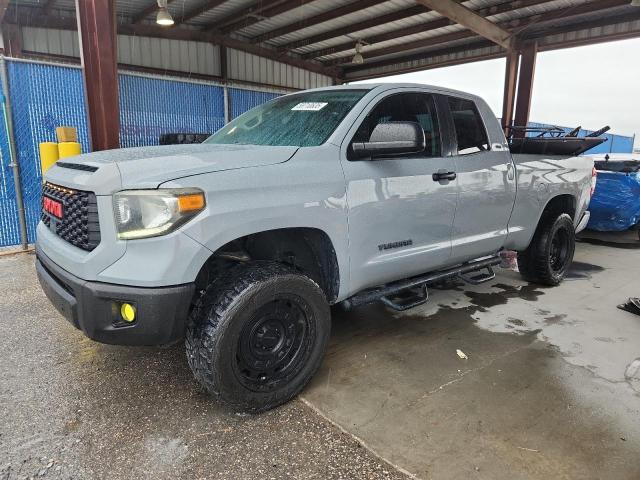Vin: 5tfrm5f17jx128849, lot: 58710635, toyota tundra double cab sr 2018 img_1