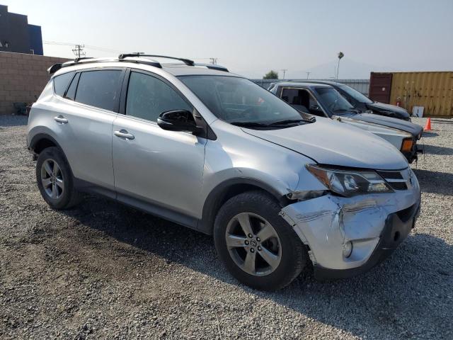2015 TOYOTA RAV4 XLE - JTMWFREV8FJ034675
