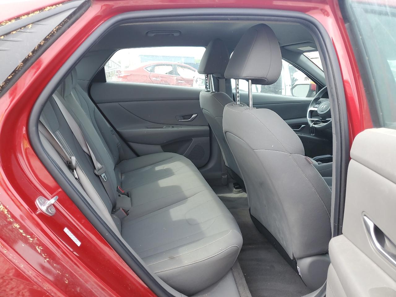 Hyundai Elantra 2022