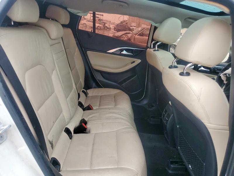 2018 INFINITI QX30 BASE SJKCH5CP2JA056283