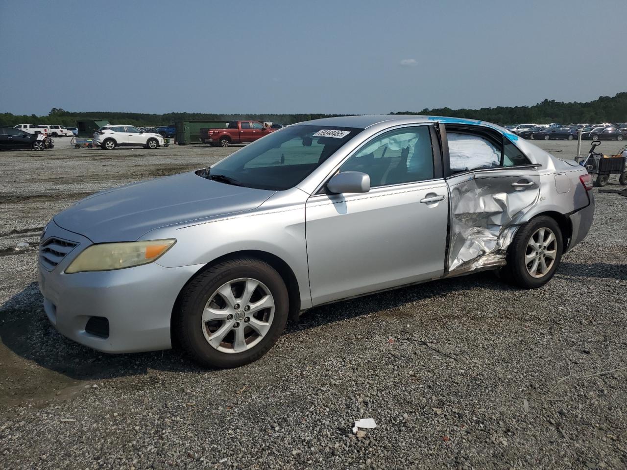 TOYOTA CAMRY BASE