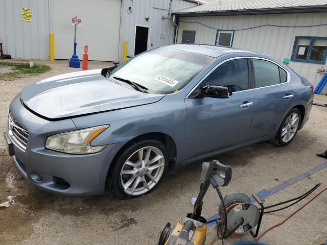 NISSAN MAXIMA S