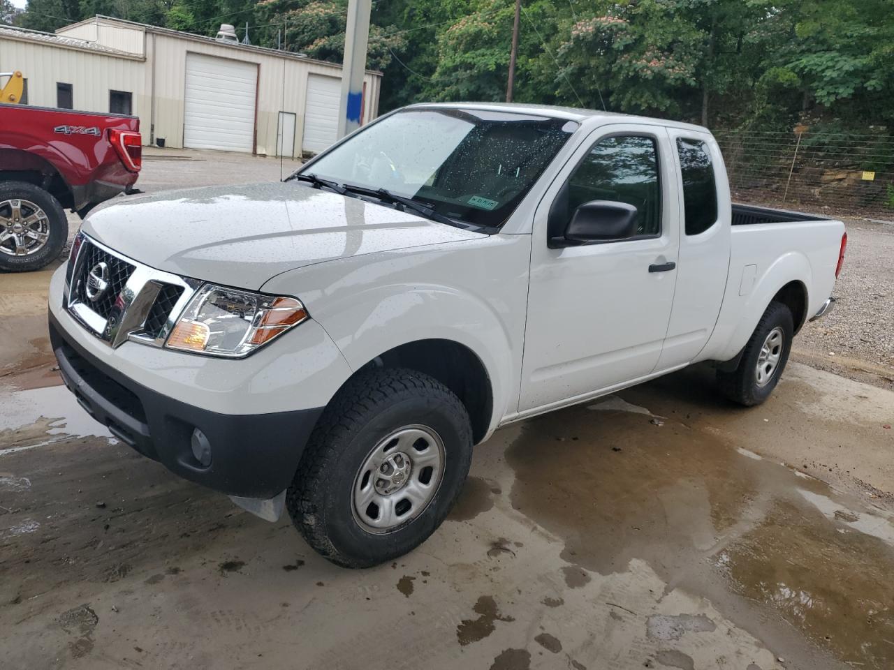 NISSAN FRONTIER S