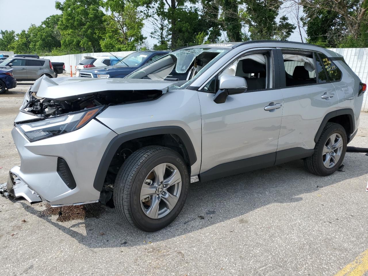 TOYOTA RAV4 XLE
