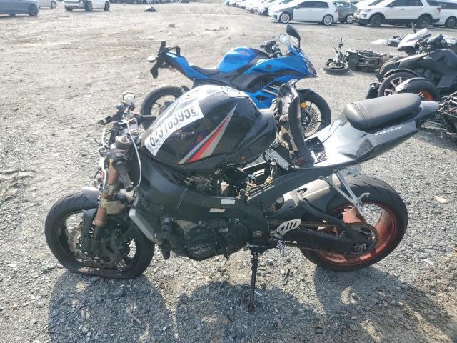 2006 SUZUKI GSX-R1000 JS1GT76A162102896