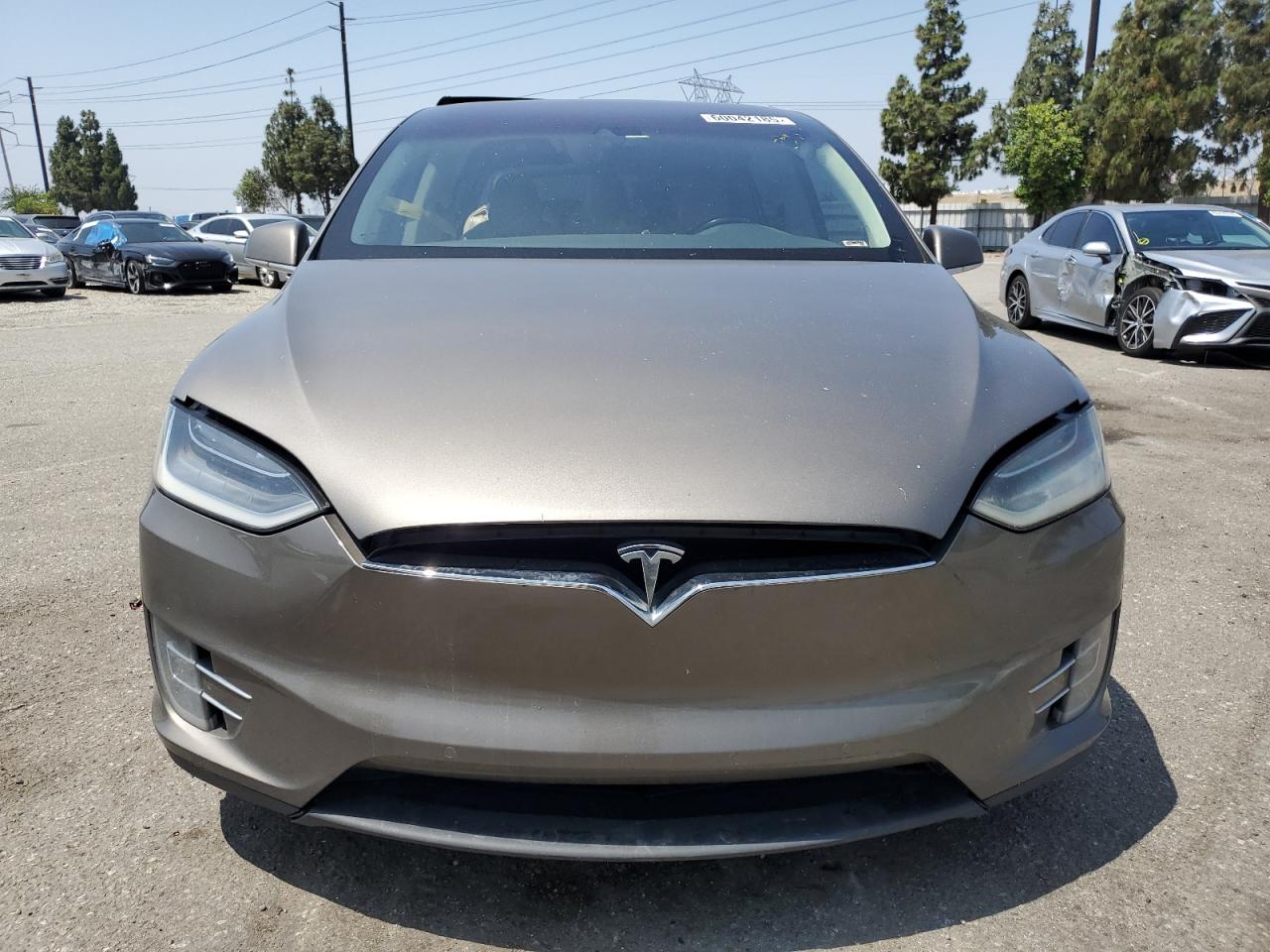 Tesla Model x 2016
