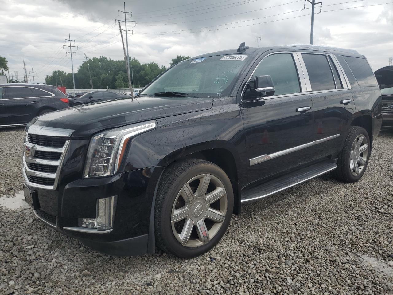 CADILLAC ESCALADE LUXURY