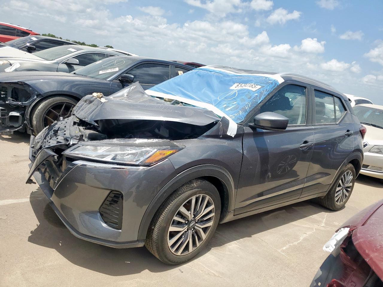 NISSAN KICKS SV