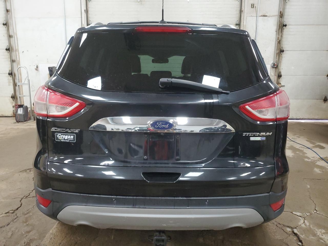 FORD ESCAPE TITANIUM