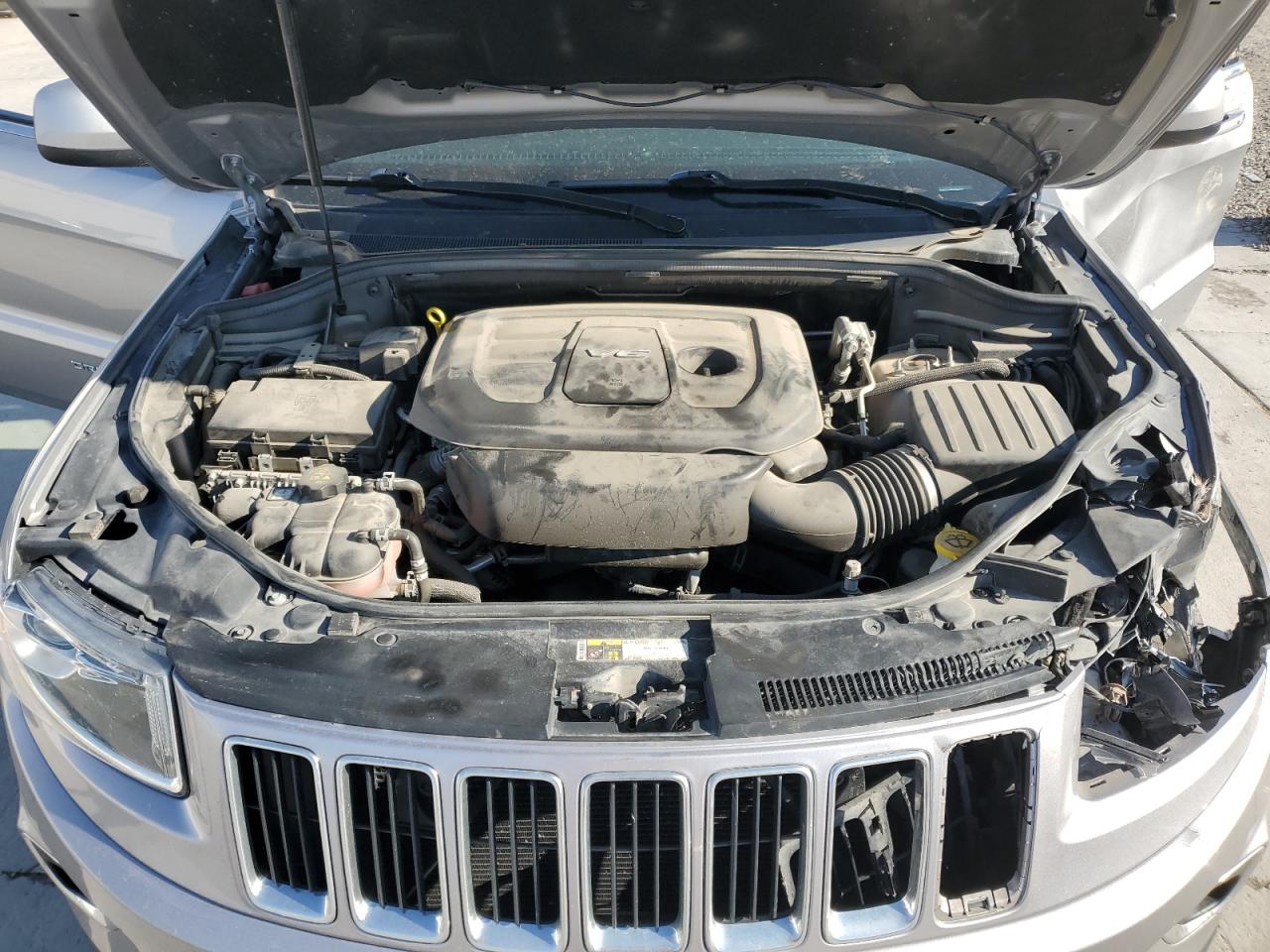 JEEP GRAND CHEROKEE LAREDO