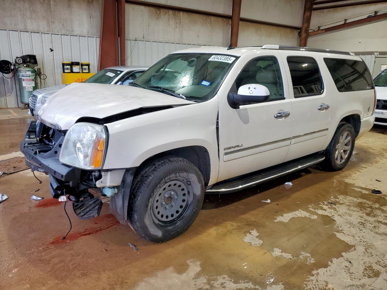 GMC YUKON DENALI