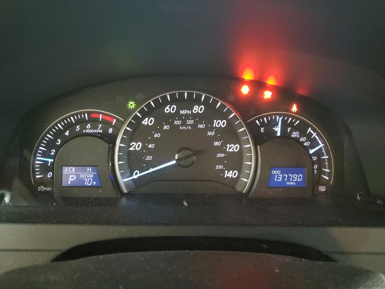 Toyota Camry le 2015
