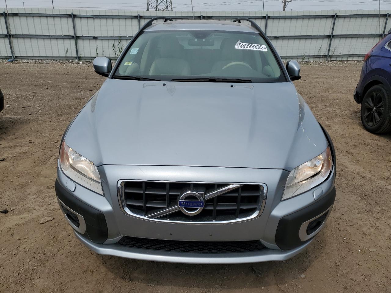 VOLVO XC70 3.2
