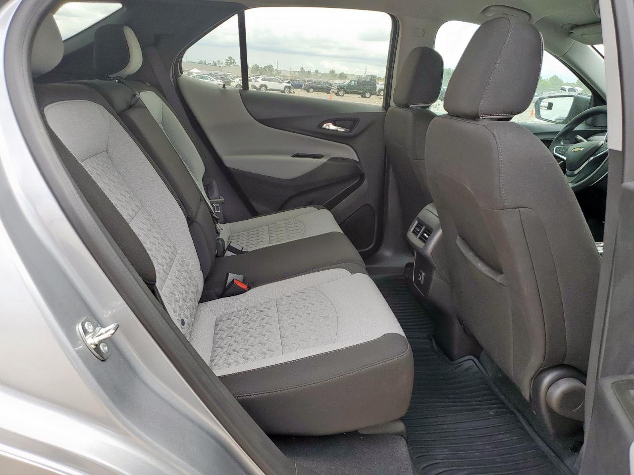 Chevrolet Equinox ls 2024