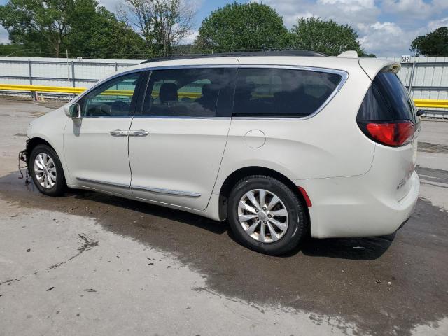 Vin: 2c4rc1bg5hr745522, lot: 61592045, chrysler pacifica touring l 20172