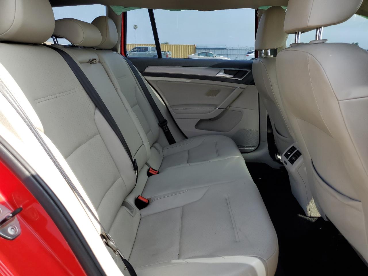 VOLKSWAGEN GOLF SPORTSVAN TDI S