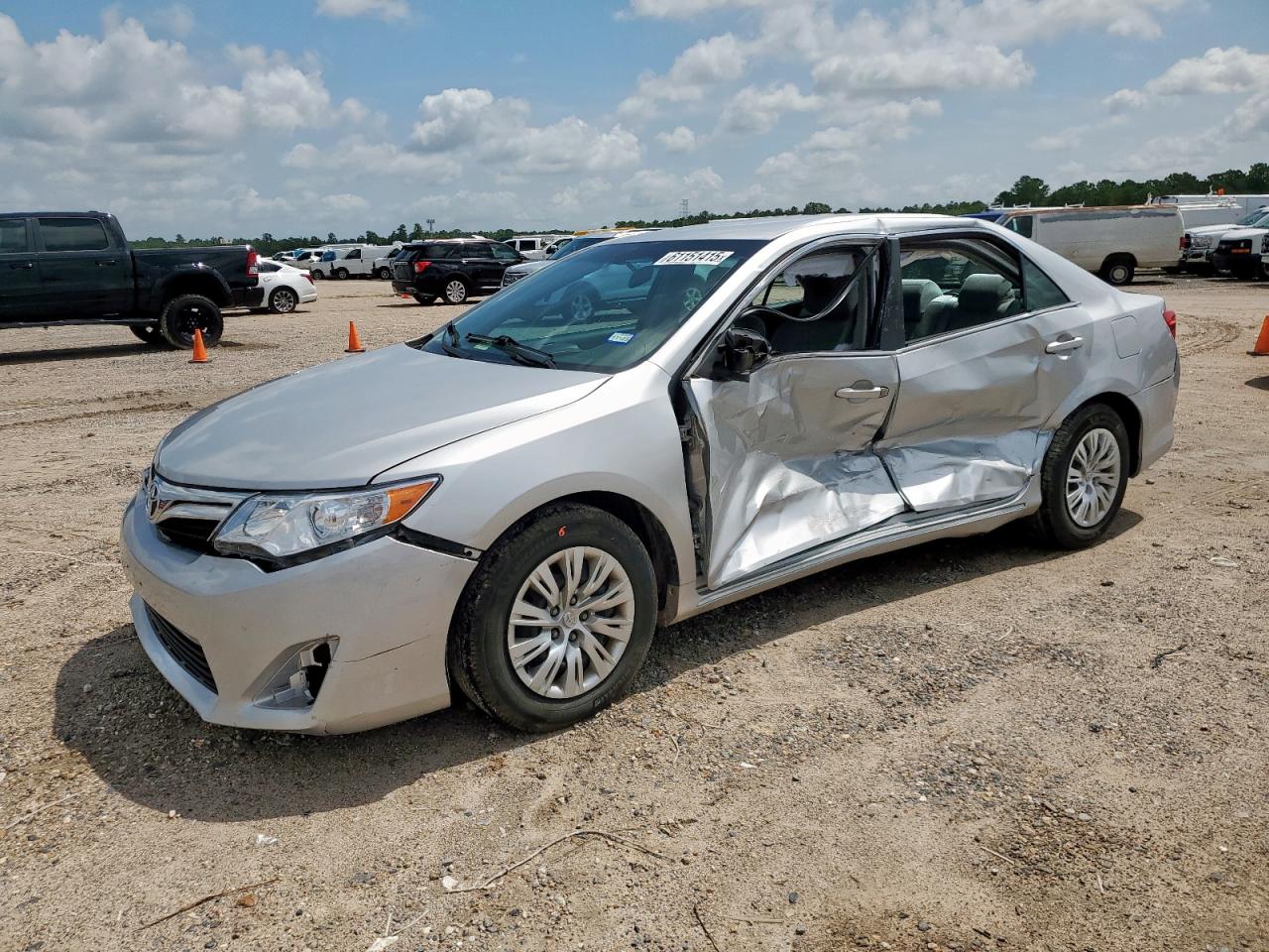 TOYOTA CAMRY L