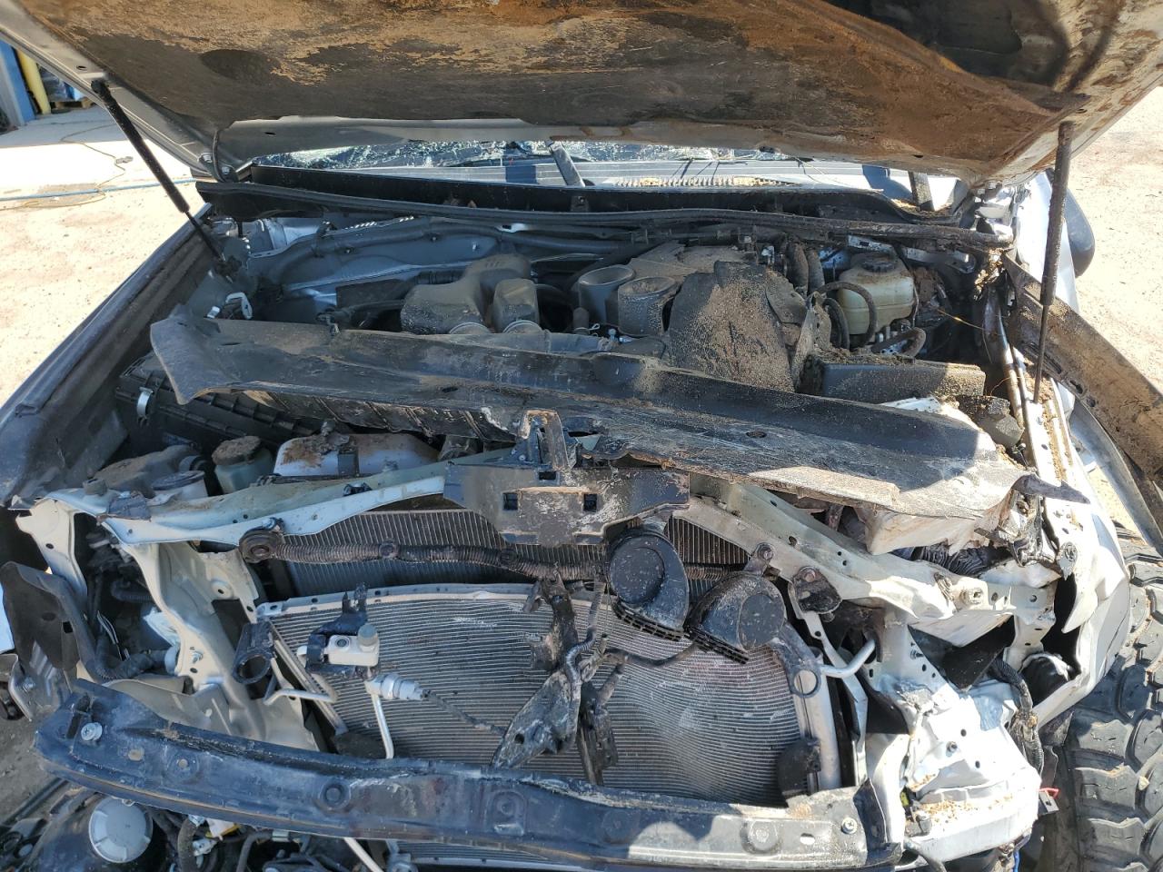 TOYOTA 4RUNNER SR5/SR5 PREMIUM