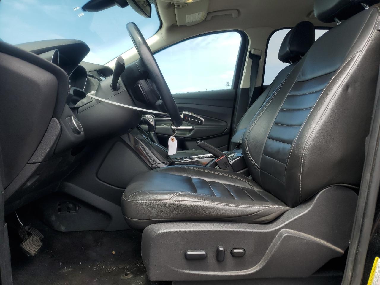 FORD ESCAPE TITANIUM