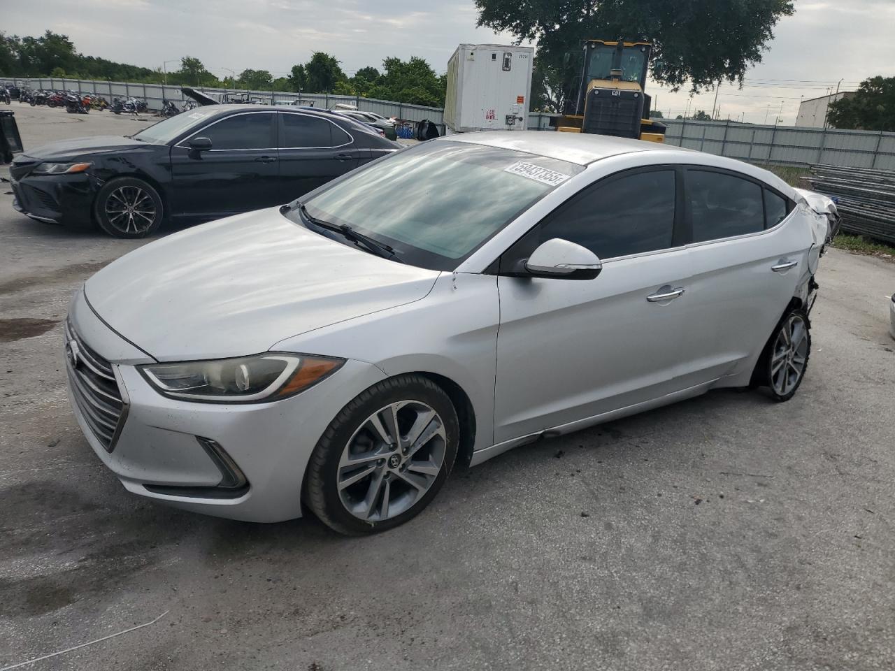 HYUNDAI ELANTRA SE