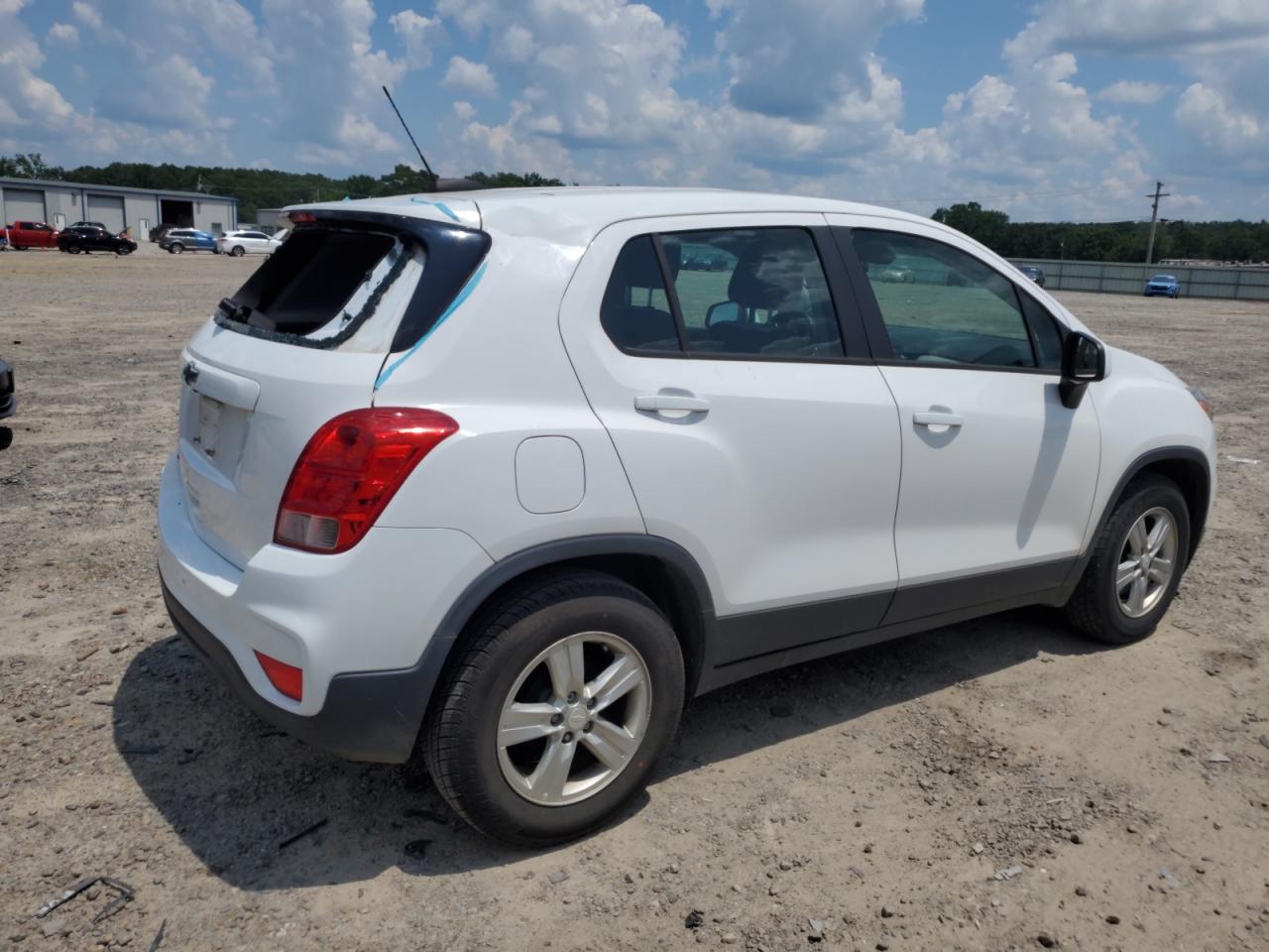 CHEVROLET TRAX LS
