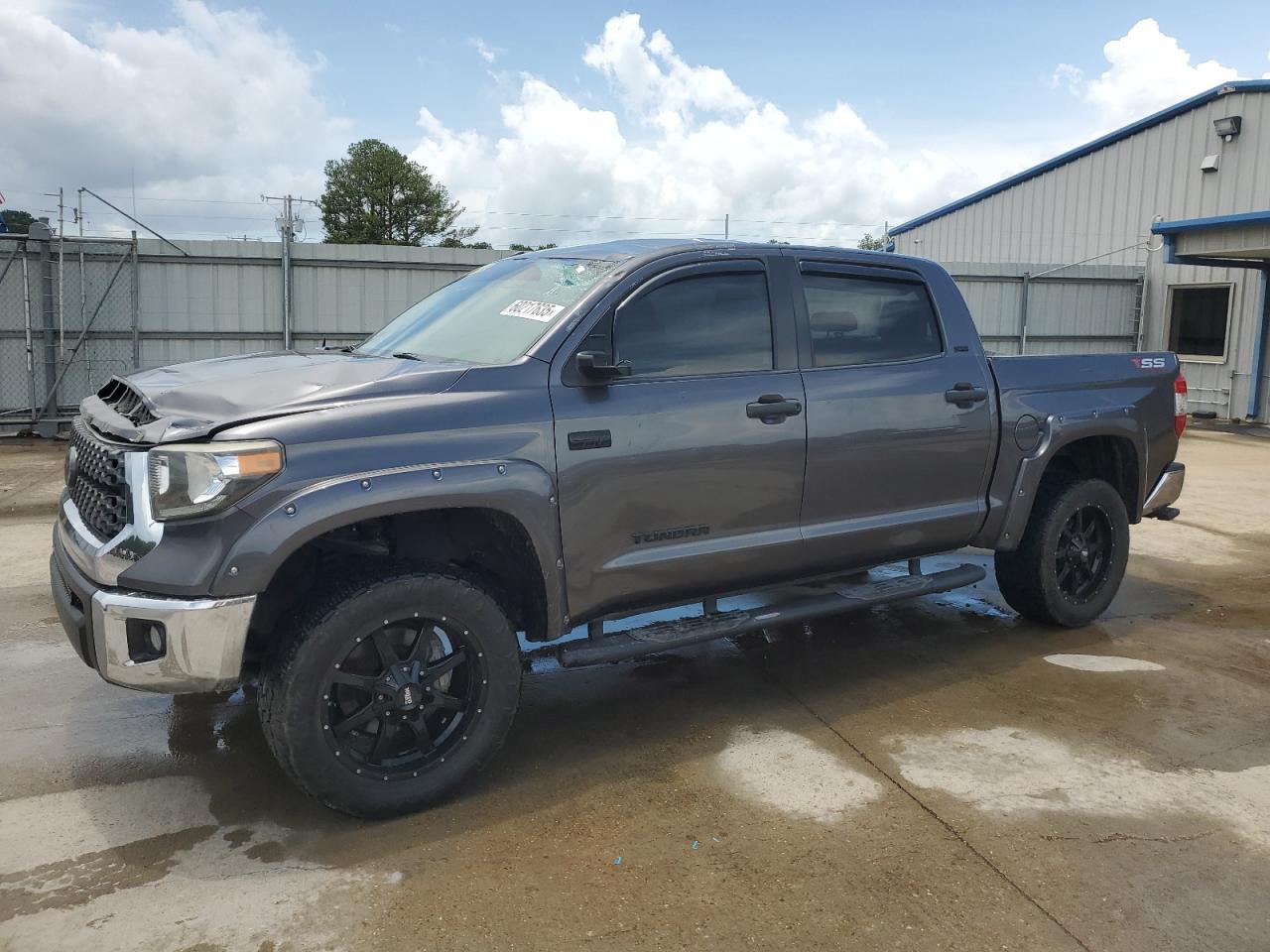 TOYOTA TUNDRA CREWMAX SR5