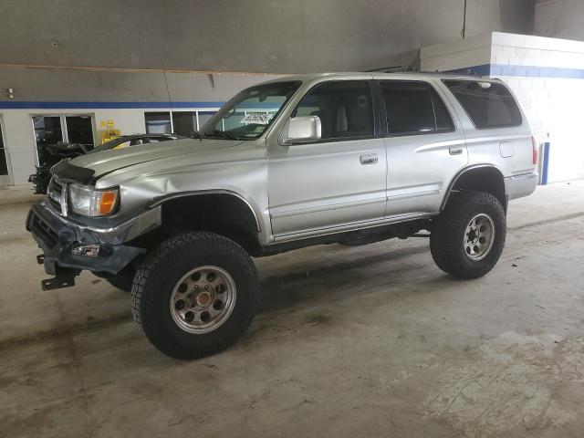 TOYOTA 4RUNNER SR