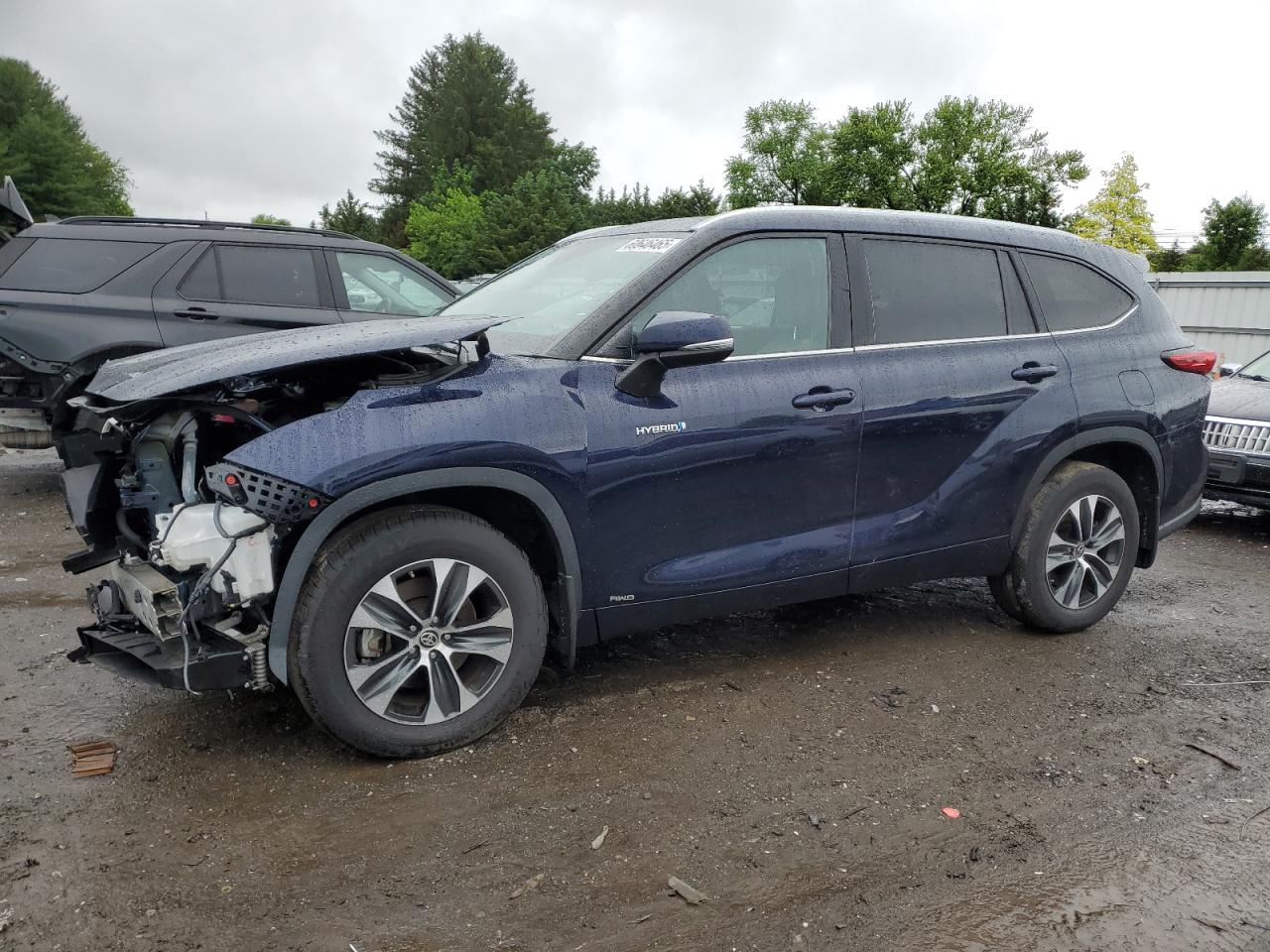 TOYOTA HIGHLANDER HYBRID XLE