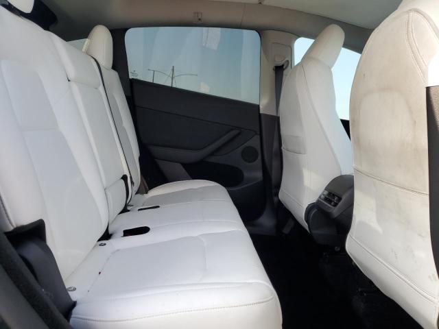2024 TESLA MODEL Y 7SAYGDEF4RF185996