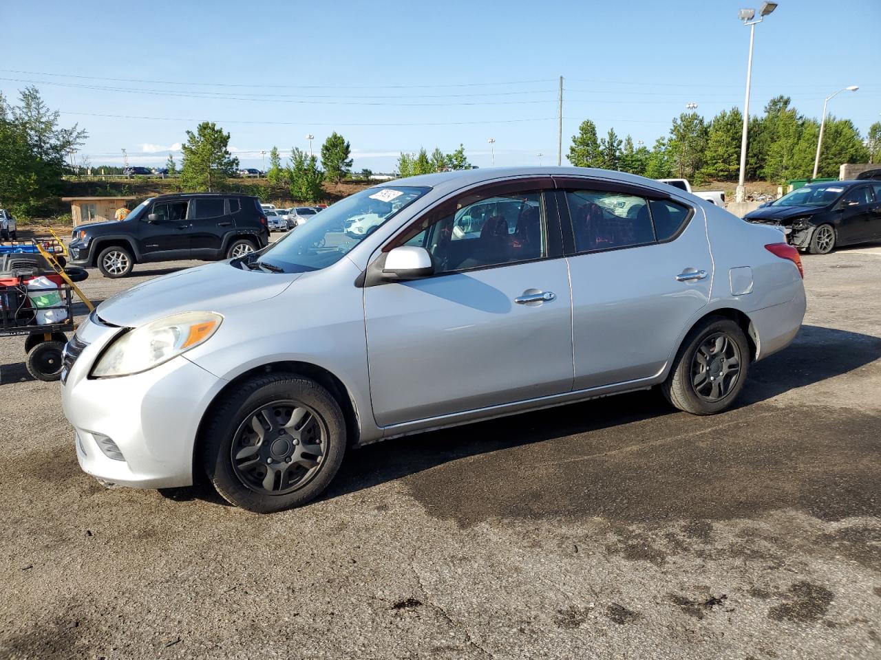NISSAN VERSA S