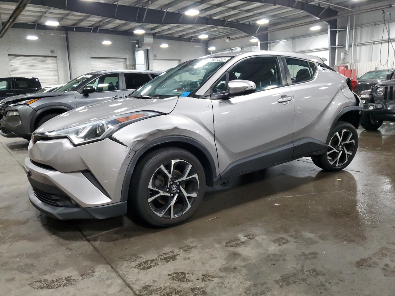 TOYOTA C-HR XLE