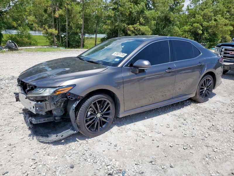 TOYOTA CAMRY XSE