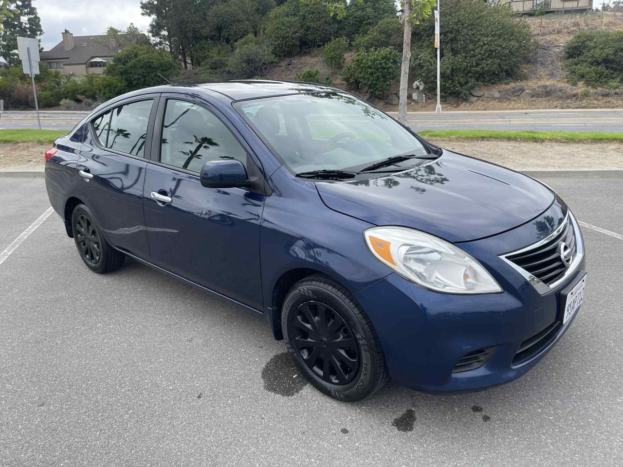 NISSAN VERSA S