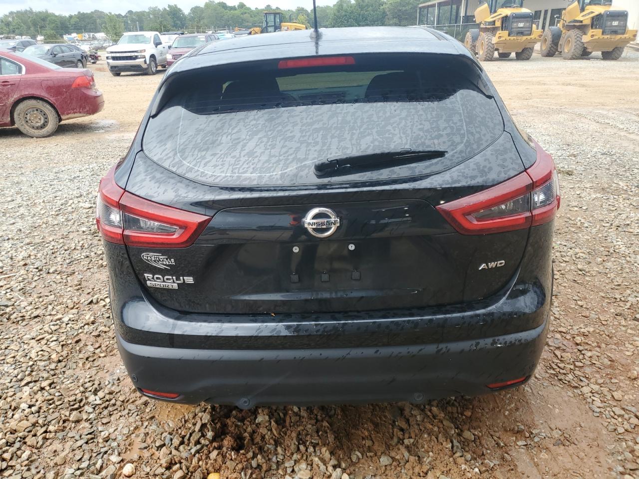 NISSAN ROGUE SPORT S