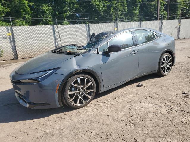Vin: jtdacacu8r3038314, lot: 62035105, toyota prius se 2024 img_1