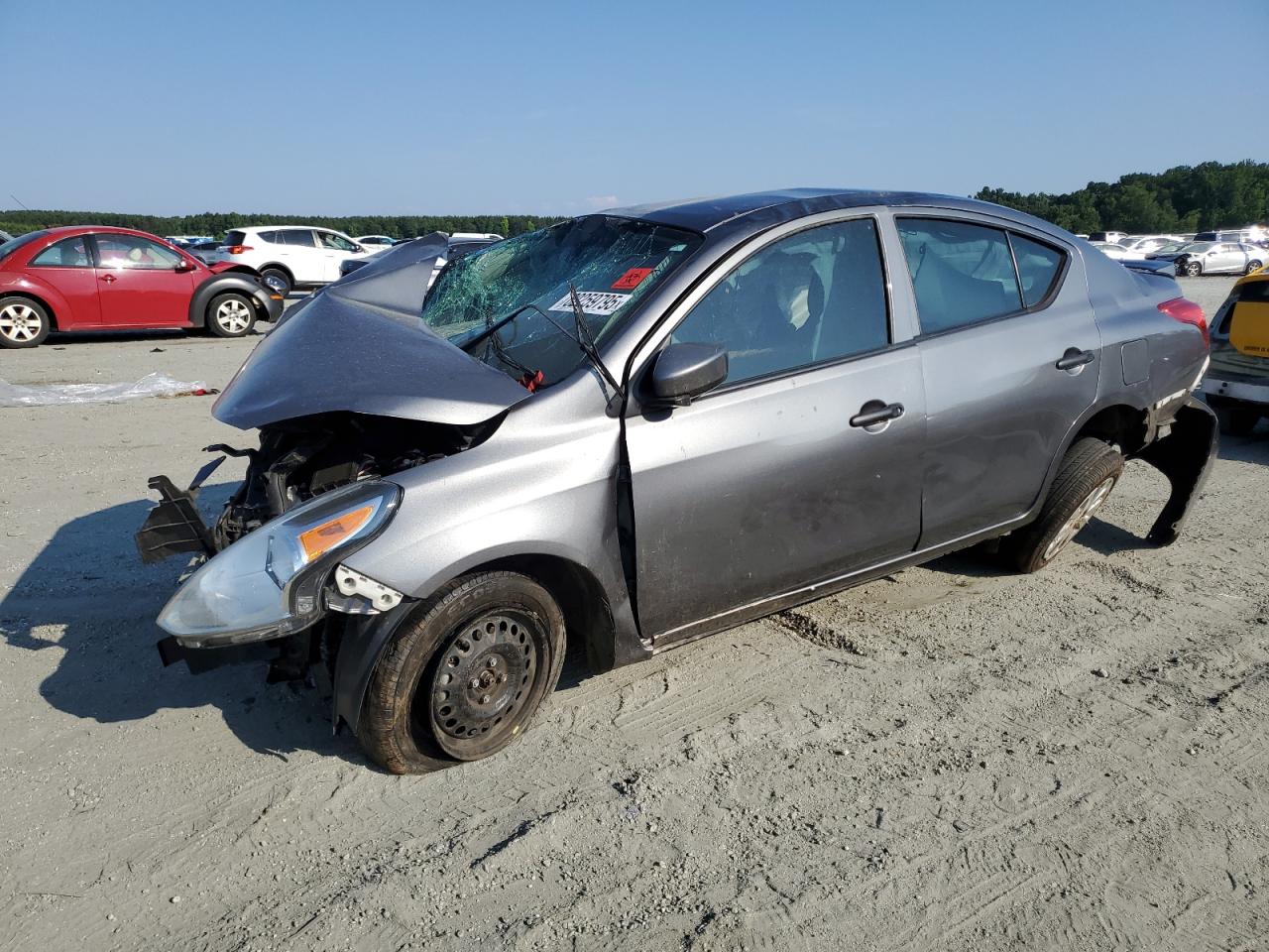 NISSAN VERSA S