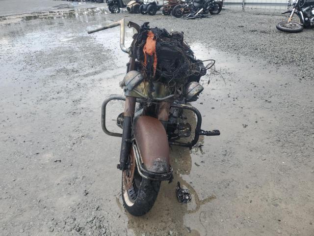2011 HARLEY-DAVIDSON FLHTCU - 1HD1FC410BB679779