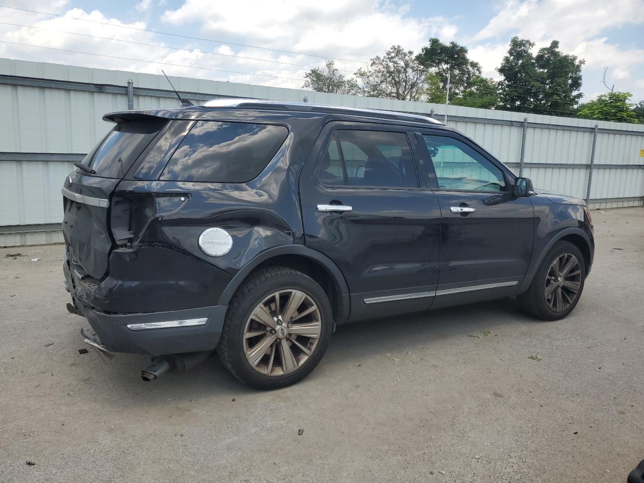 FORD EXPLORER LIMITED