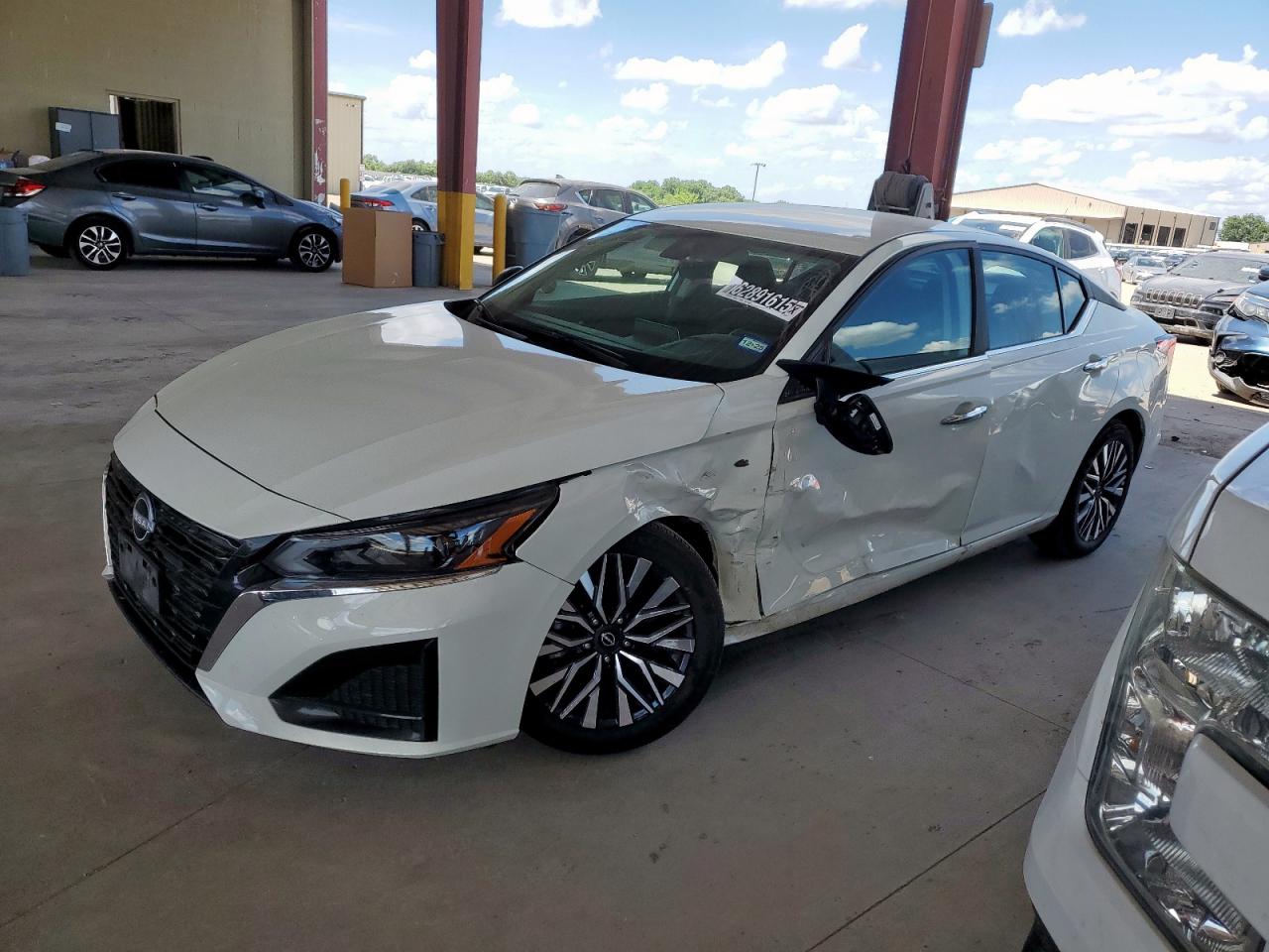 NISSAN ALTIMA SV