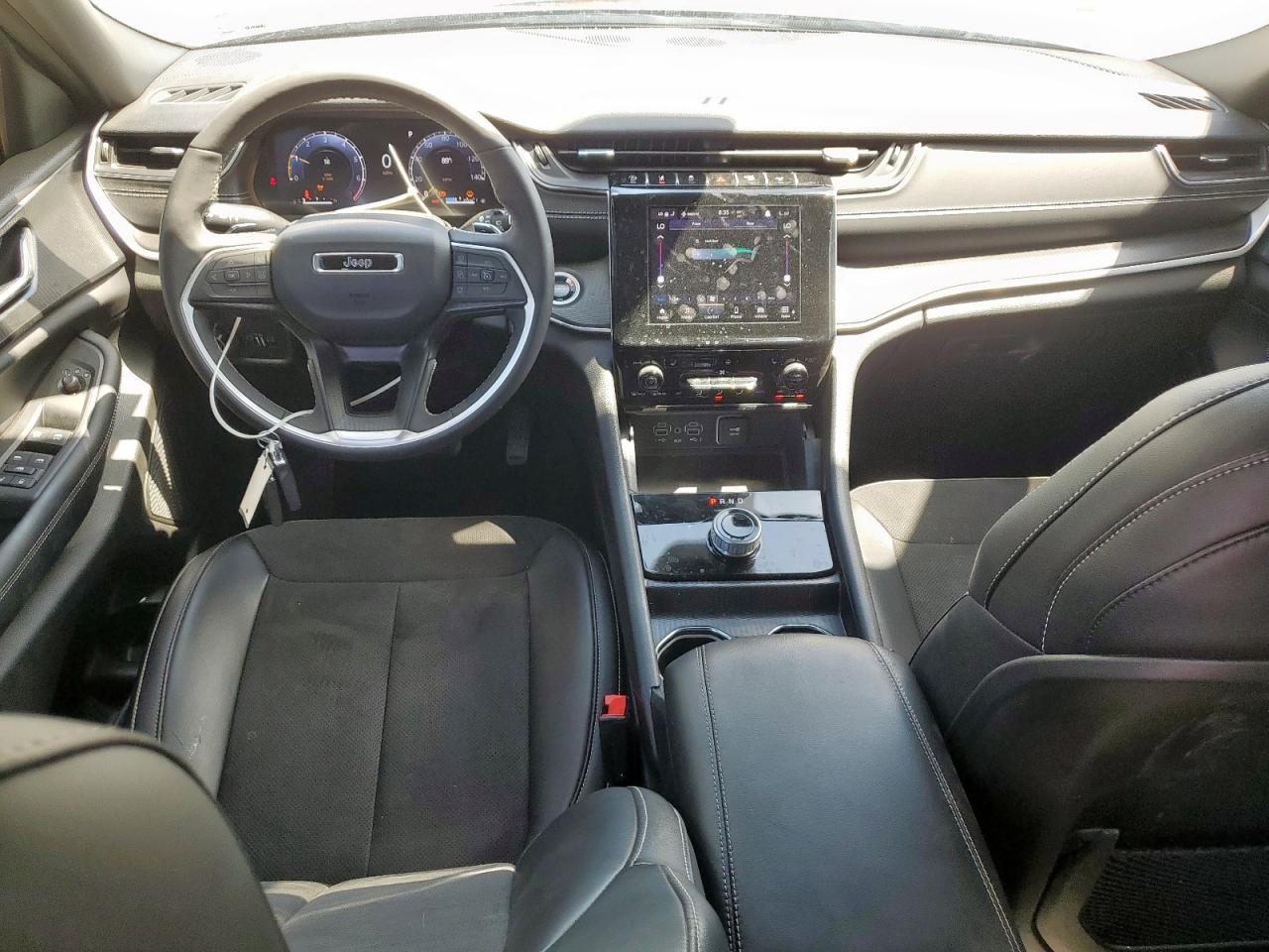 JEEP GRAND CHEROKEE L LAREDO