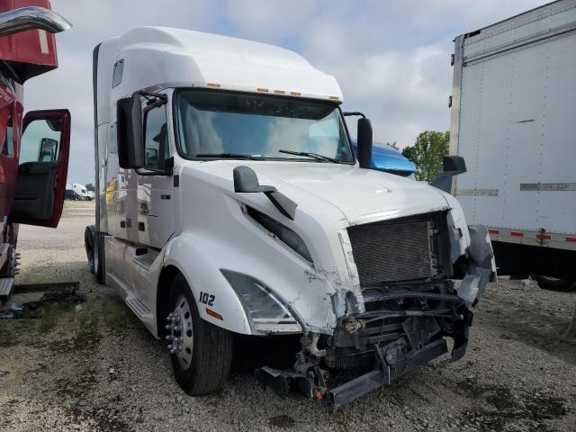 Global Auto Auctions: 2019 VOLVO VN VNL