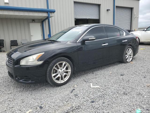 NISSAN MAXIMA S