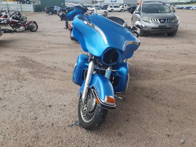 2011 HARLEY-DAVIDSON FLHTCU 1HD1FC413BB608334