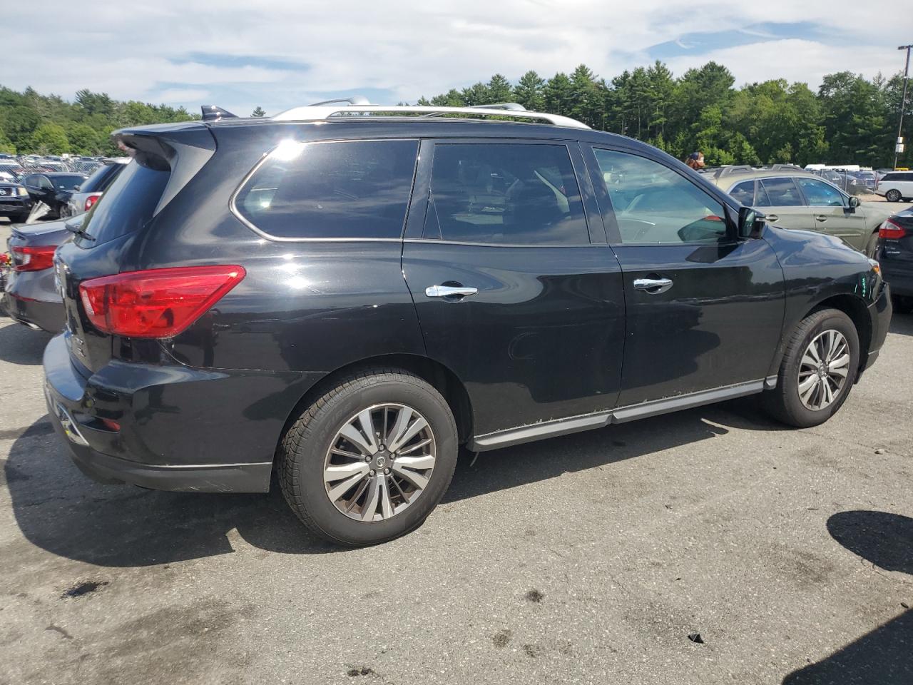 Nissan Pathfinder 2019